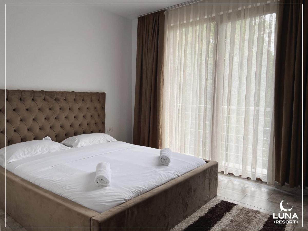 Luna Resort Peje Bagian luar foto