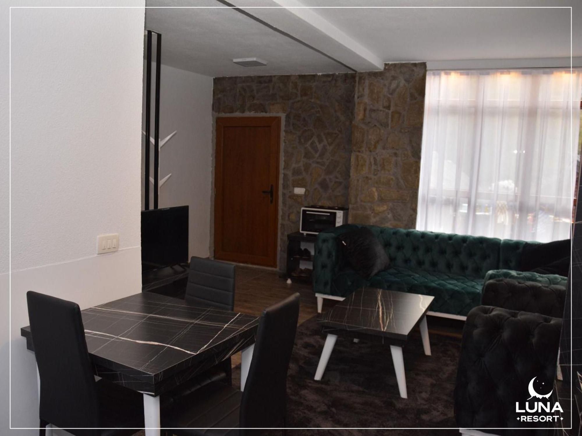 Luna Resort Peje Bagian luar foto