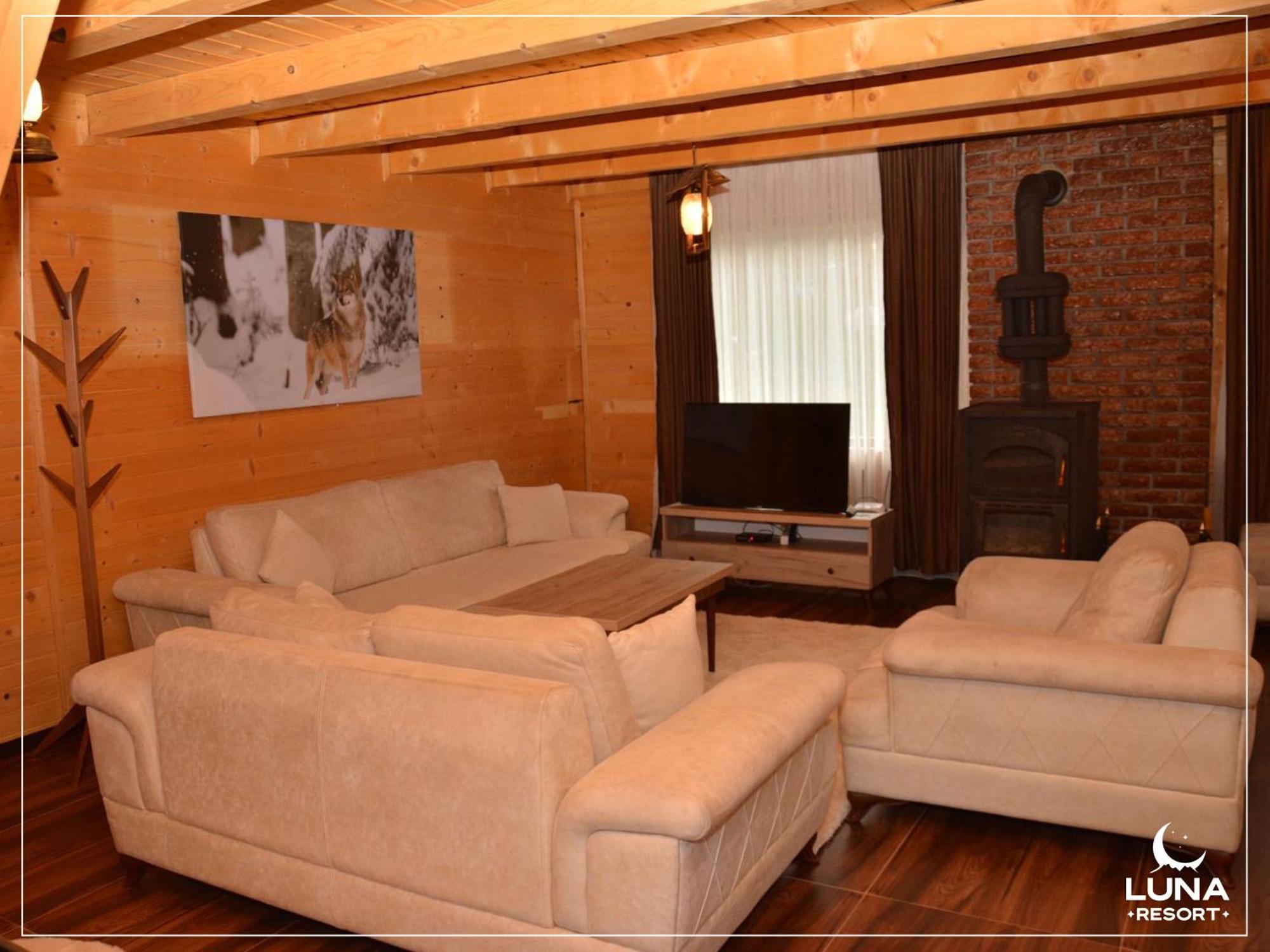 Luna Resort Peje Bagian luar foto