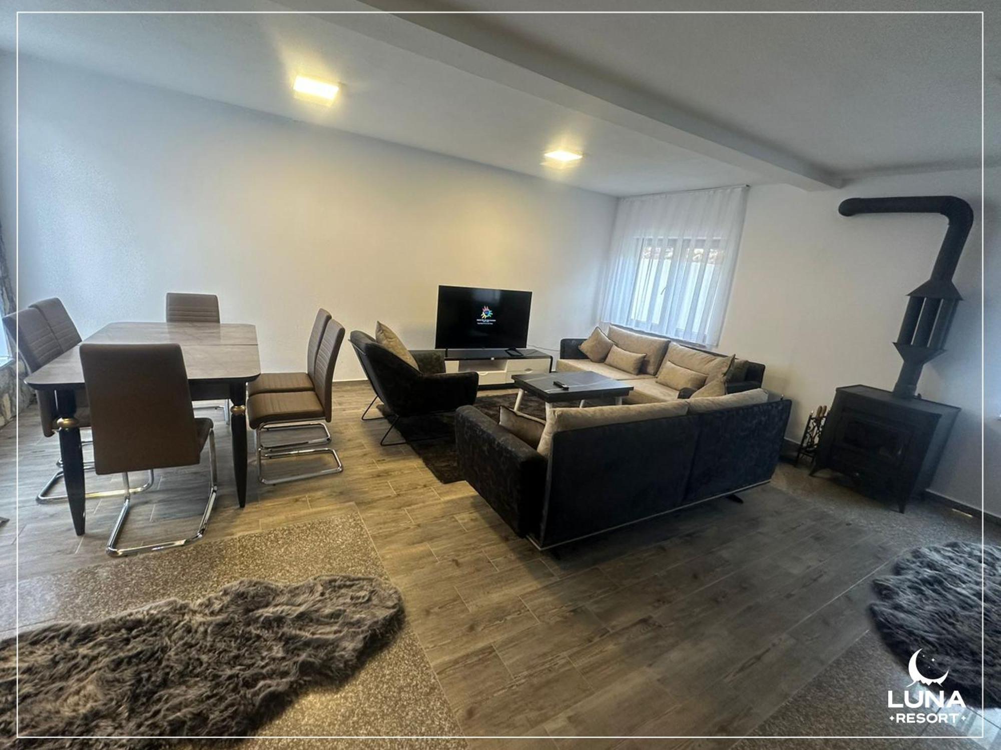 Luna Resort Peje Bagian luar foto